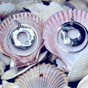 SILPADA Silver Perspectiva Hammered Double Circle Earrings